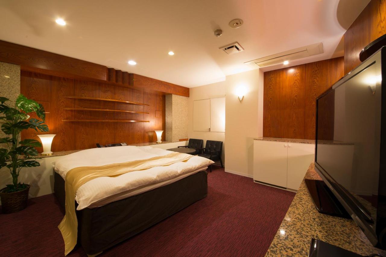 Hotel Beni East (Adults Only) Oszaka Kültér fotó